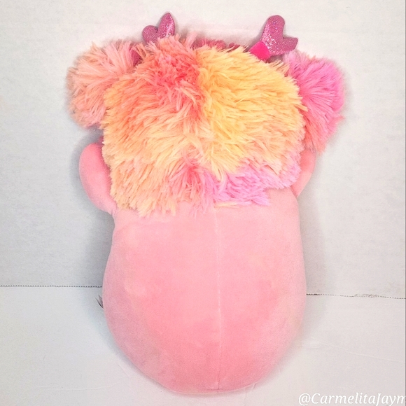 ❤️ CAPARINNE 🐾 Pink Bigfoot w/Hearts HugMee Valentines 2024 Original Squish NWT - Picture 4 of 8